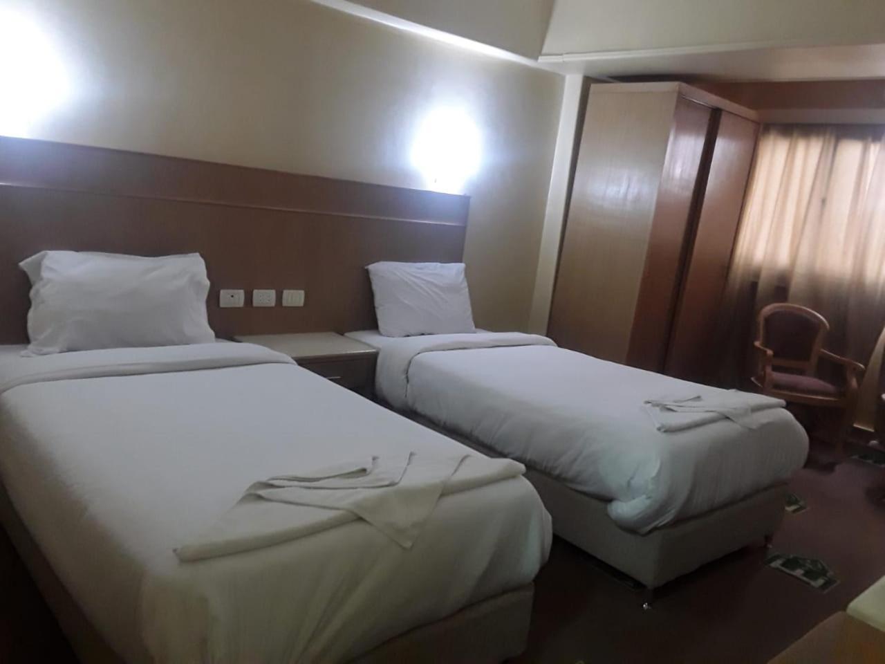 Regency Hotel ギーザ エクステリア 写真